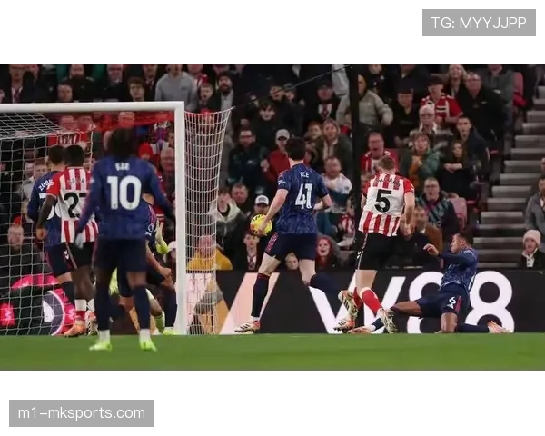 曼联边路进攻传统被重新激活 战术变革立竿见影 曼联边路进攻传统被重新激活 战术变革立竿见影